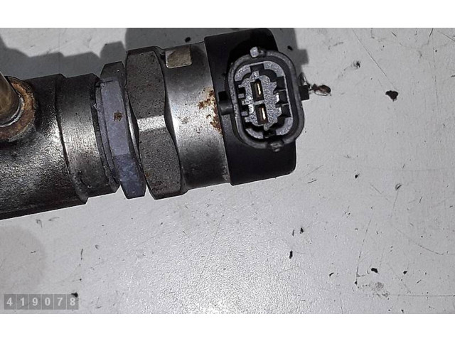 Vstřikovač 30750283   Volvo V70  pro naftový motor 0.0  