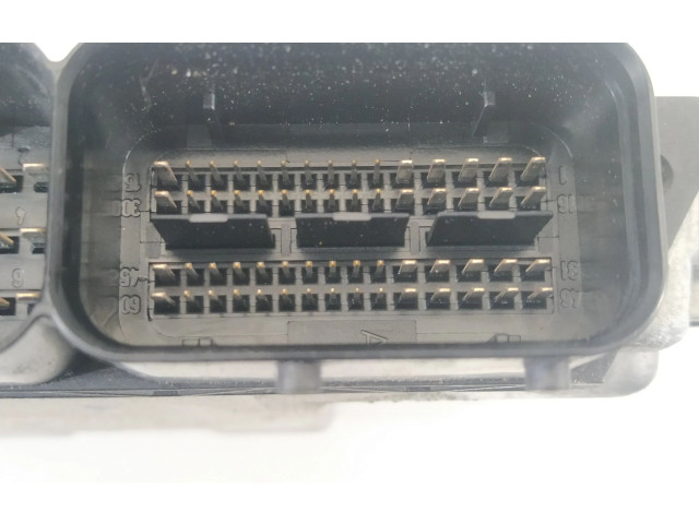 Řídící jednotka 03L907309, 0281015029   Volkswagen Passat Alltrack 2009