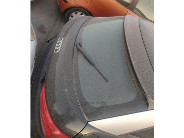 Моторчик заднего дворника     Audi A1