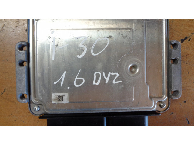 Řídící jednotka 391132A932, 0281019083   Hyundai i30 2014