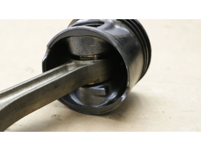 Píst H268X, 00730402   Land Rover Range Rover Sport L320     