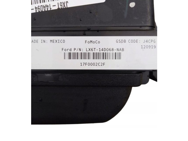 Блок предохранителей LX6T14D068NAB   Ford Escape IV    