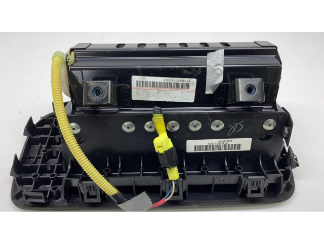 Подушка безопасности пассажира 682900W000   Nissan Pathfinder R50