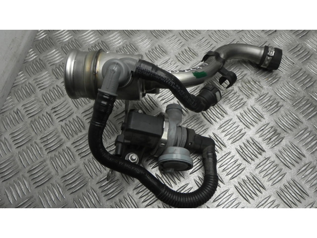 Vstřikovací lišta 7459491   BMW 3 G20 G21  pro benzínový / Электричество motor 2.0  