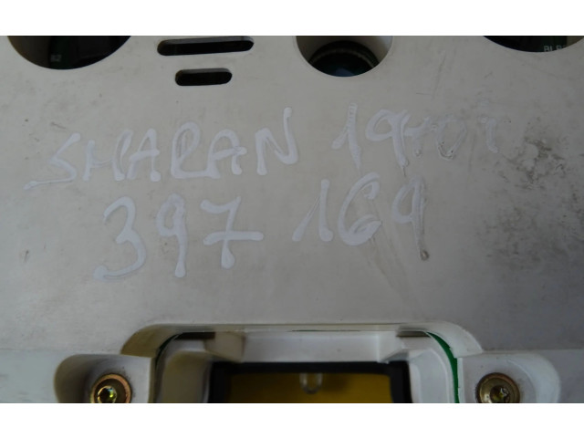 Přístrojová deska  Volkswagen Sharan 1998 7M0919882H  