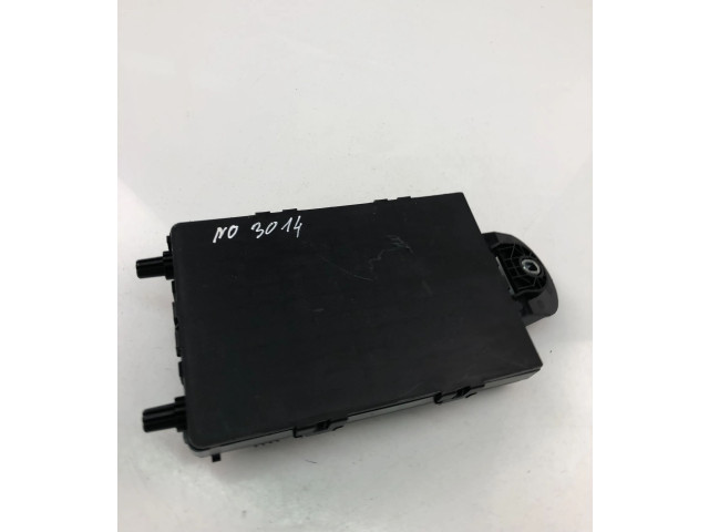   Pojistková skříňka 32142591   Volvo XC90 2021