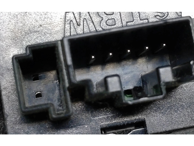 Руль Volkswagen Tiguan  2007 - 2016 года 1K0959538F, 1k0959537j      
