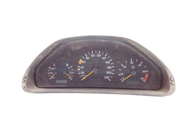 Přístrojová deska  Mercedes-Benz E W210 1997 2105400548, 110008826  