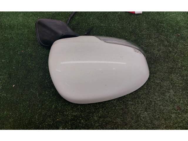 Зеркало электрическое        Toyota Prius (XW30)  2009 - 2015 года   