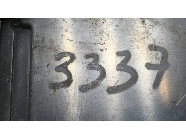 Řídící jednotka 8966102660, 0261206229   Toyota Corolla E120 E130 2002