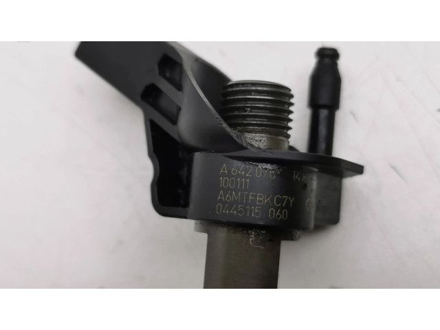 Vstřikovač A6420701487, 0445115060   Mercedes-Benz ML W164  pro naftový motor 3.0 642820 