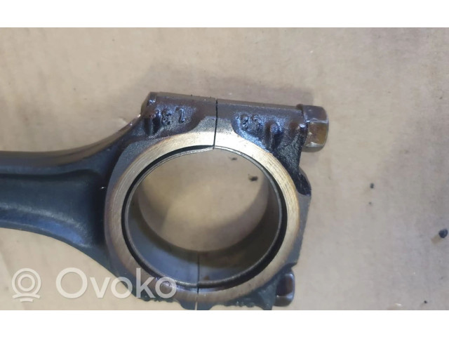 Píst 037198401A, 037107065B   Volkswagen PASSAT B3     