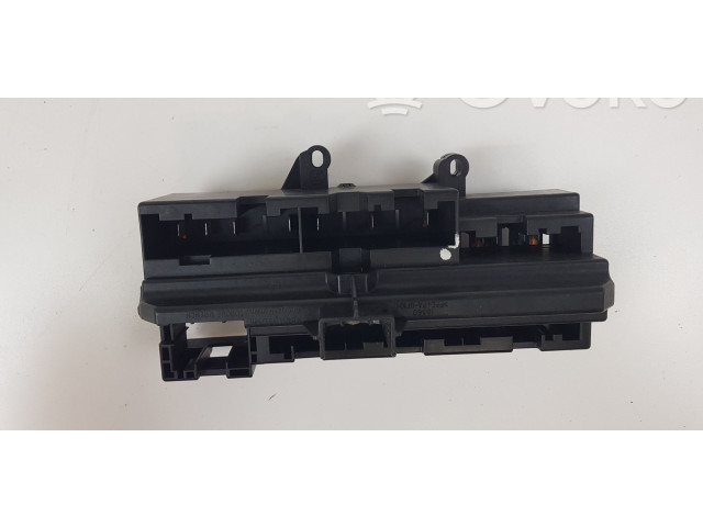   Pojistková skříňka 69005820   BMW 7 E65 E66 2005