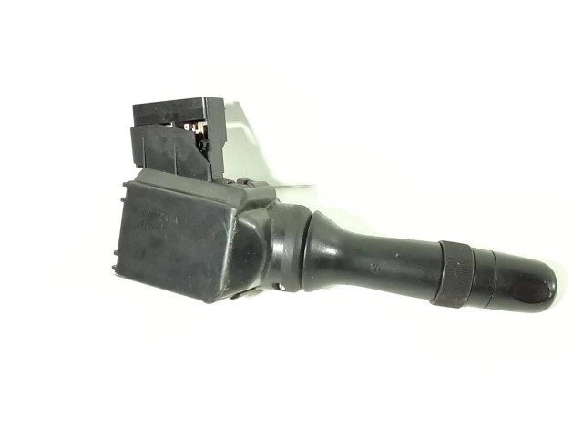 Ручка стеклоочистителей 17F144, 17F243   Toyota Auris 150