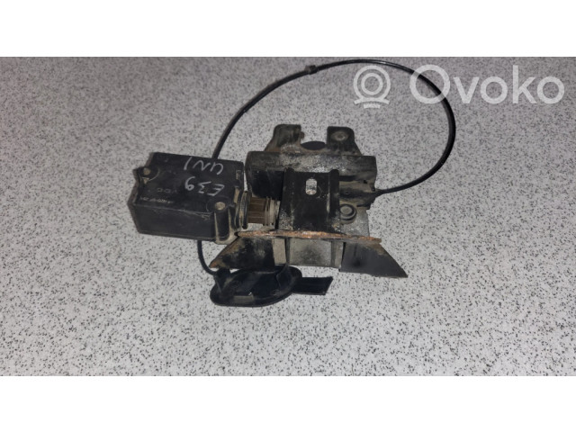 Zámek zadních dveří 8168892   BMW 5 E39 2003