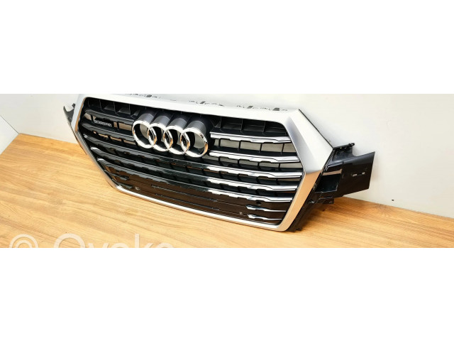 Передняя решётка Audi Q7 4M 2015- года 4M0853037C      