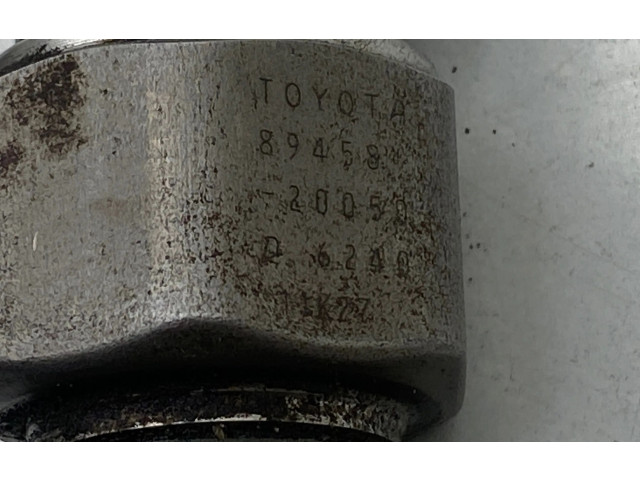 Vstřikovací lišta 894580050   Toyota Auris 150     