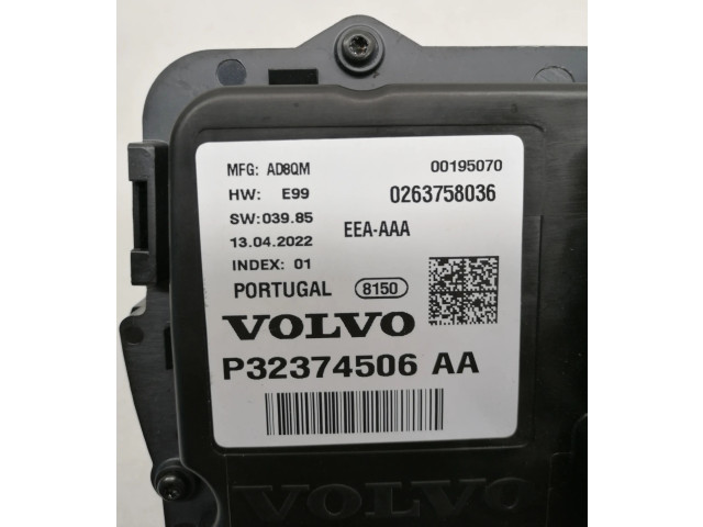 Přístrojová deska  Volvo XC60 2022 32374506, 32374506AA  