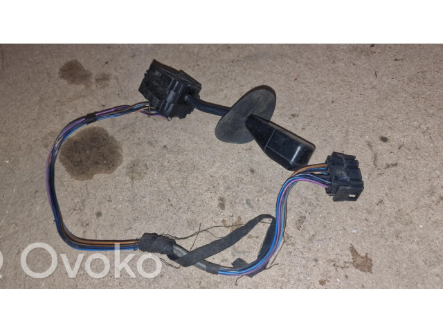 Ручка стеклоочистителей 8360915   BMW 3 E36