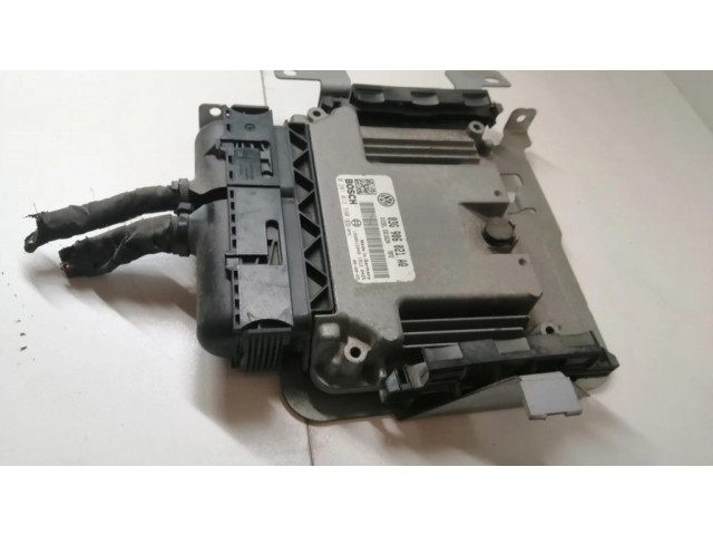 Řídící jednotka 03G906021AQ, 0281012390   Volkswagen Caddy 2018