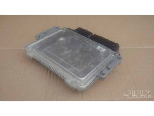 Блок управления двигателя 55204663, 0281013140   Alfa Romeo 159