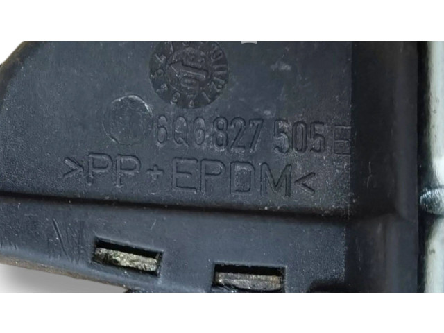 Замок багажника 6Q6827505E    Volkswagen Polo IV 9N3 2005 - 2009 года