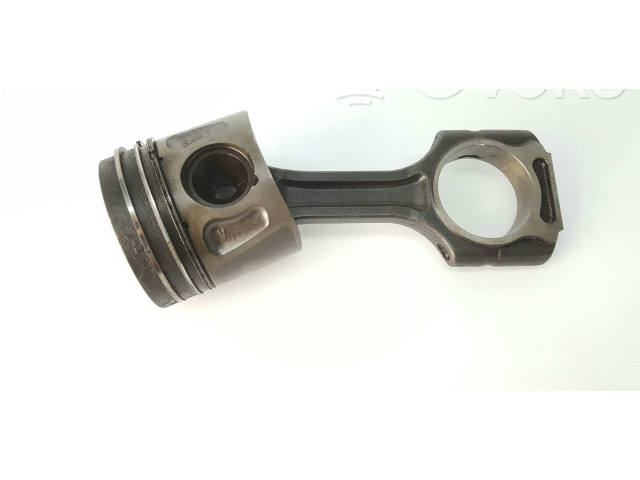 Píst 6710300120, 8990   SsangYong Korando    671950 