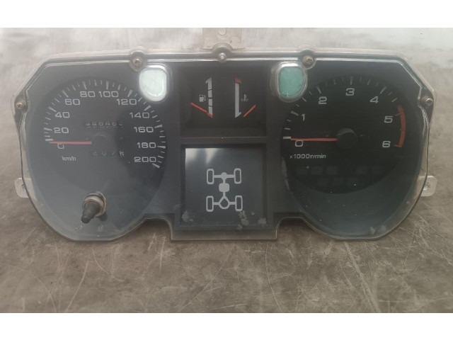 Přístrojová deska  Mitsubishi Montero 2001 MR298406  