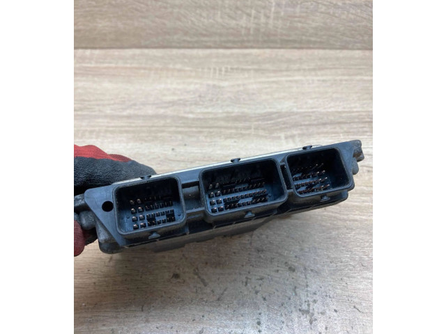 Блок управления двигателем Блок управления 8200391966, 0281011645   Renault Megane II