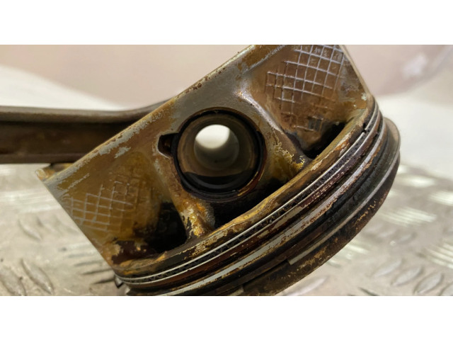 Píst 372AC, S111   Chrysler Pacifica  pro benzínový motor 3.6  