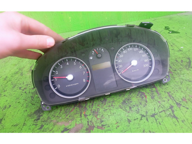 Přístrojová deska  Hyundai Getz 2006 940051C210  