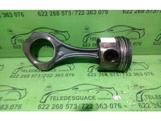  Поршень  8340F  Mercedes-Benz ML W164  