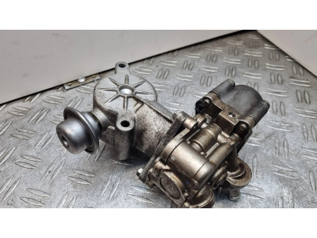 Vstřikovací čerpadlo A2710702201   Mercedes-Benz C W204  pro benzínový motor 2.0  