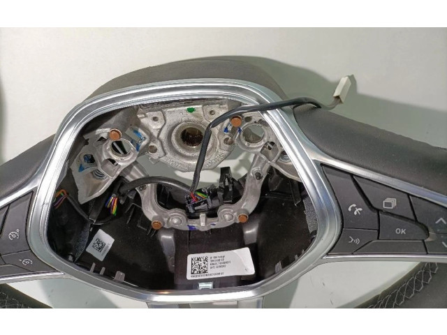 Руль Renault Captur II  2020 -  года 484005588R      