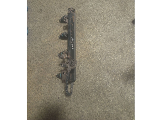 Vstřikovací lišta 1727234   BMW 5 E34    M43b18 