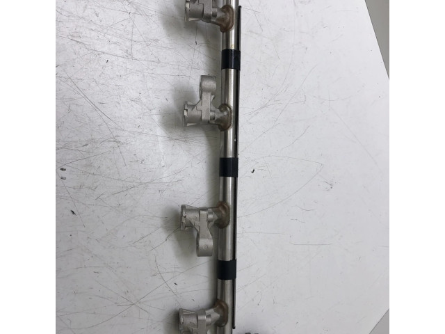 Vstřikovací lišta PE2713150, 261545155   Mazda CX-5 II  pro benzínový motor 2.0  