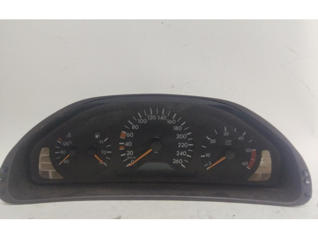Přístrojová deska  Mercedes-Benz E W210 1995 87001345  