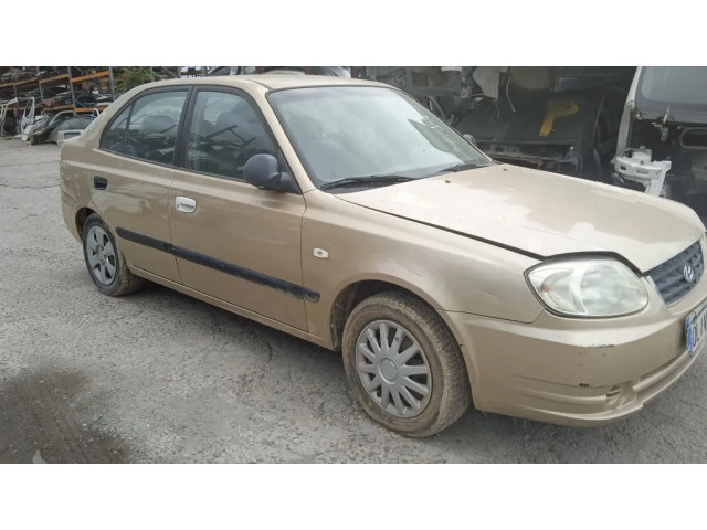 Přední světlo  921012553118   Hyundai Accent 2003