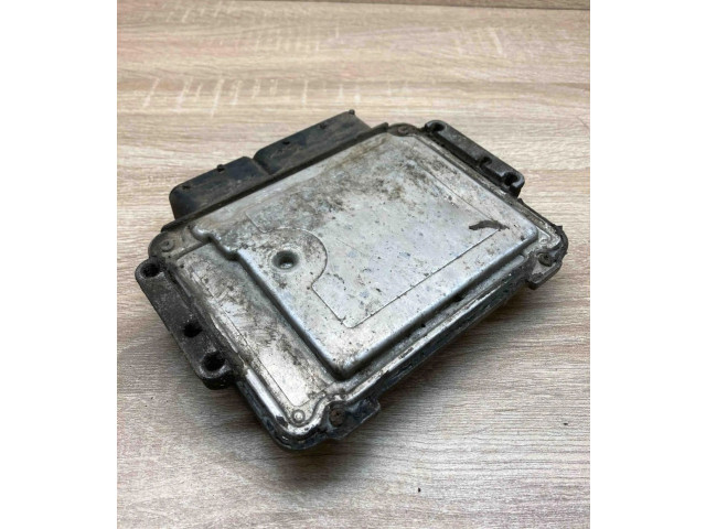 Řídící jednotka 55198921, 0281012548   Opel Astra H 2004