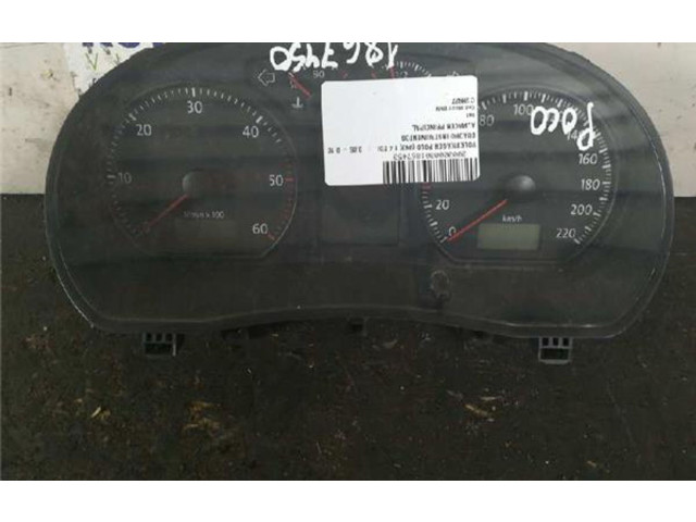 Přístrojová deska  Volkswagen Polo I 86 2005   