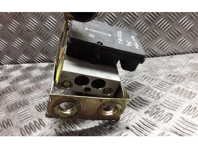 Блок АБС 7L0614111F, 7L0907379F   Volkswagen  Touareg I  2002-2010 года