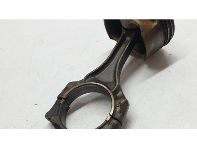  Поршень с шатуном N63 B44 A 784323704  BMW 7 F01 F02 F03 F04 для бензинового двигателя 4.4