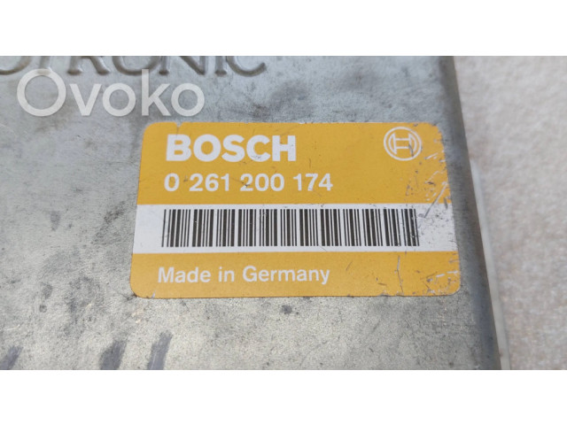 Řídící jednotka 0261200174   BMW 3 E30 1988