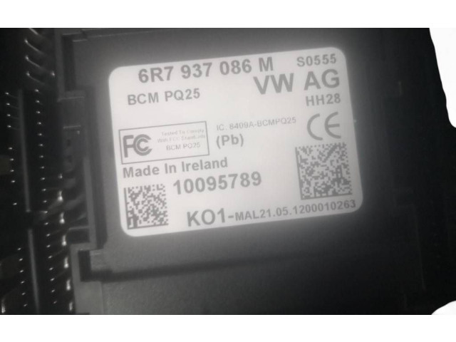 Přístrojová deska  Skoda Fabia Mk2 (5J) 2013 6R7937086M, 10095789  