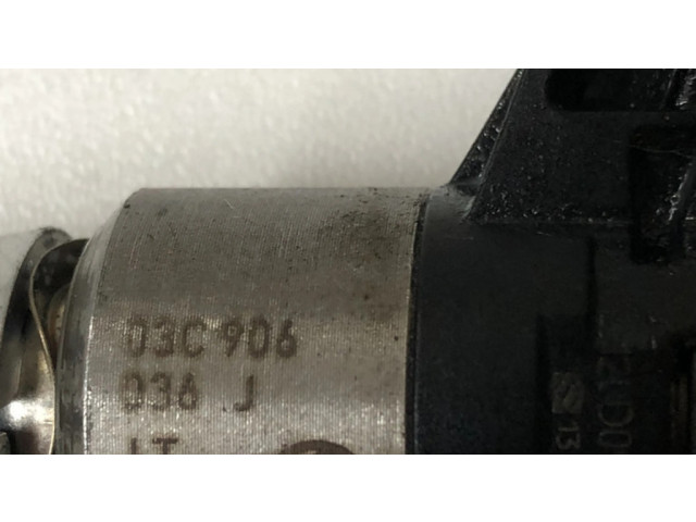 Vstřikovač 03C906   Volkswagen Touran I  pro benzínový motor 1.4  
