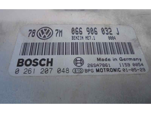 Řídící jednotka 066906032J, 0261207048   Volkswagen Passat Alltrack 2001
