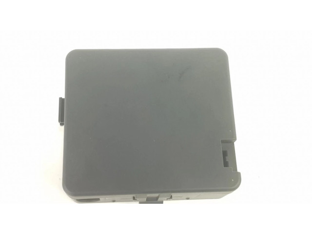Блок предохранителей 61138374986   BMW X3 E83    