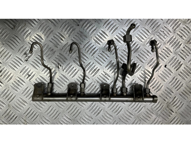 Топливная рампа 7547600   BMW 7 F01 F02 F03 F04 4.4 