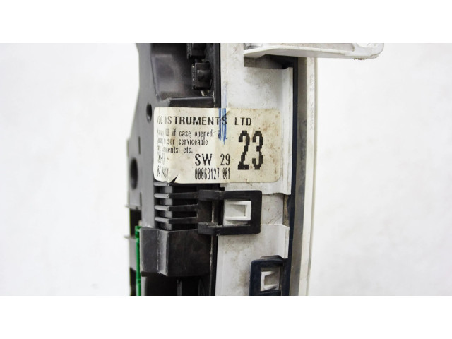 Přístrojová deska  Toyota Carina T190 1996 830005238  