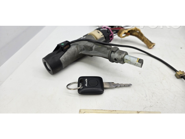 Řídící jednotka 028906021J, 4A0905851E   Audi A6 S6 C4 4A 1995